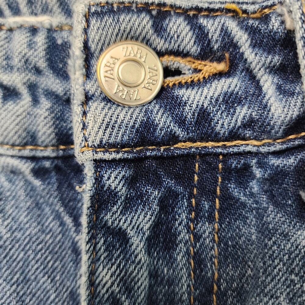 Zara Jeans Size 2 Straight Leg - Picture 2 of 5